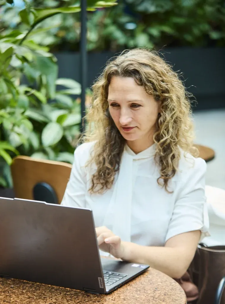 Sandra Jakulė, NT brokerė Vilniuje – NT pardavimas gyvenant užsienyje