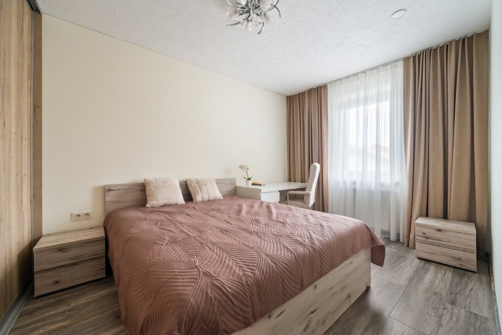 Namas su 8,31 a sklypu Žvėryne, Paribio g. 17