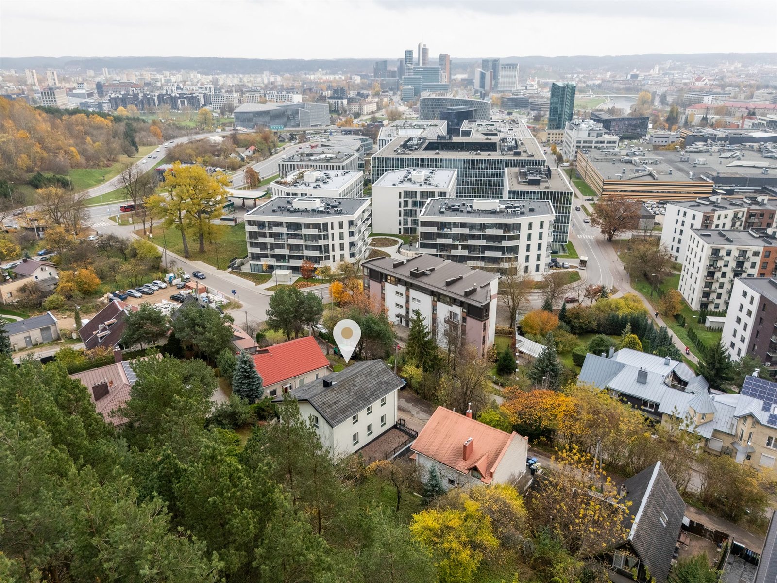 Namas su 8,31 a sklypu Žvėryne, Paribio g. 37