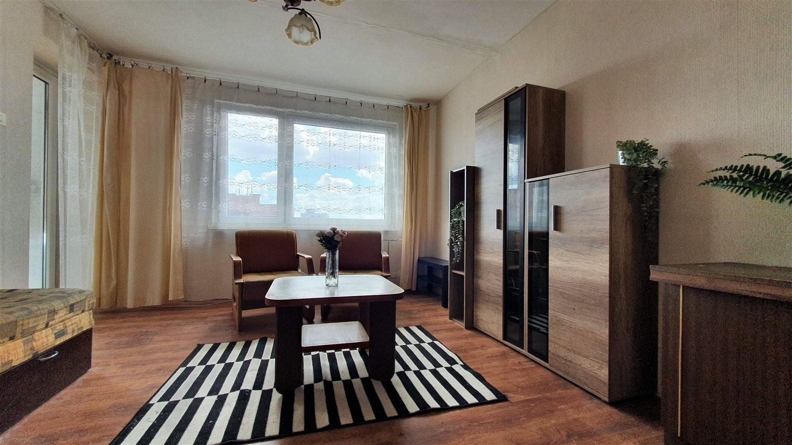 Vilnius, Karoliniškės, L. Asanavičiūtės g. 44 – PARDUOTAS 1